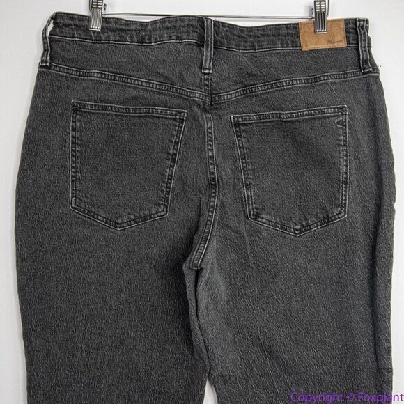 Madewell Curvy Petite Perfect Vintage Straight Jean in Lunar Wash, 33P - Picture 9 of 15